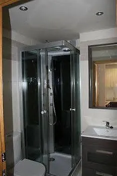 Wave Apartment